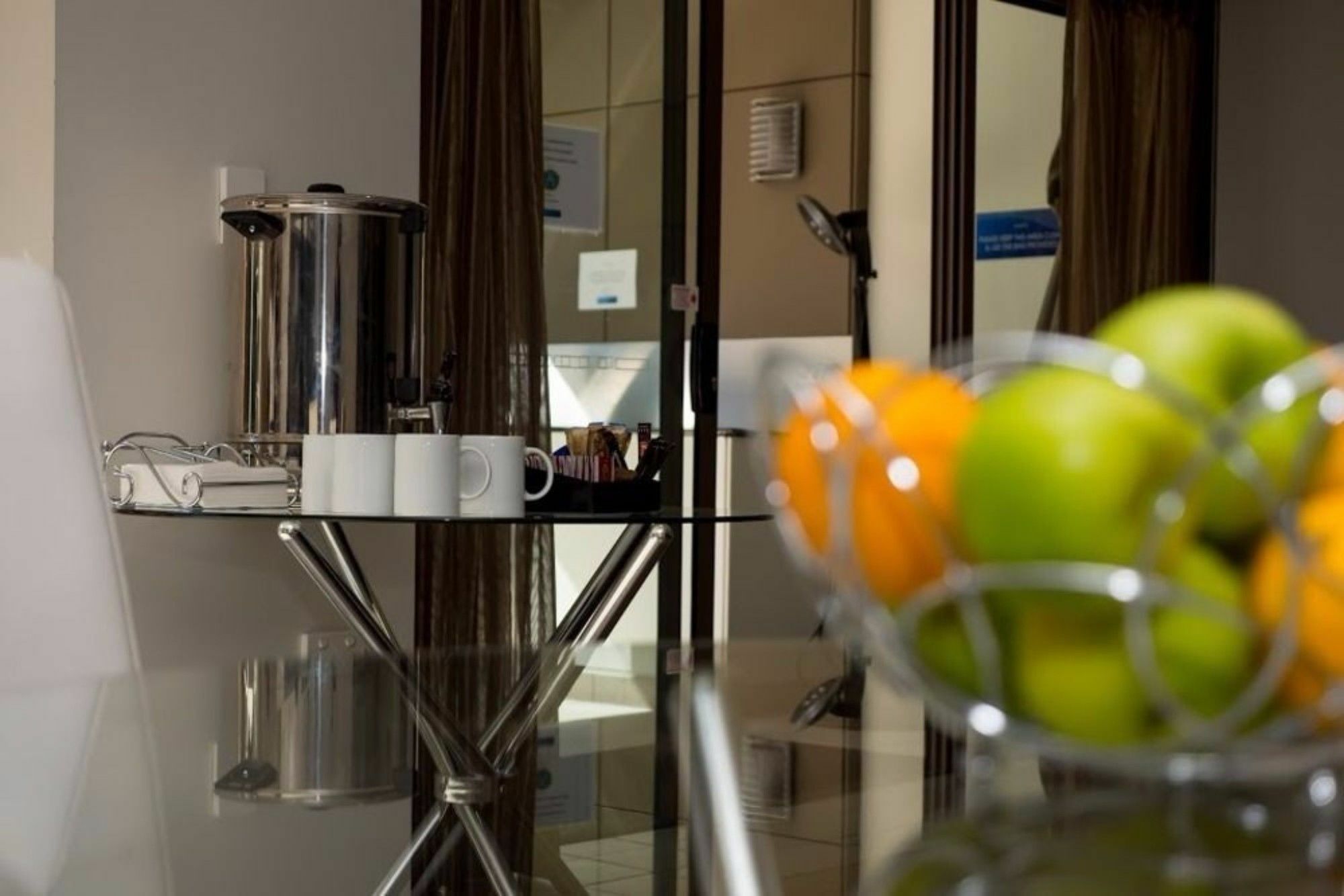 Essence Apartments Chermside Брісбен Екстер'єр фото